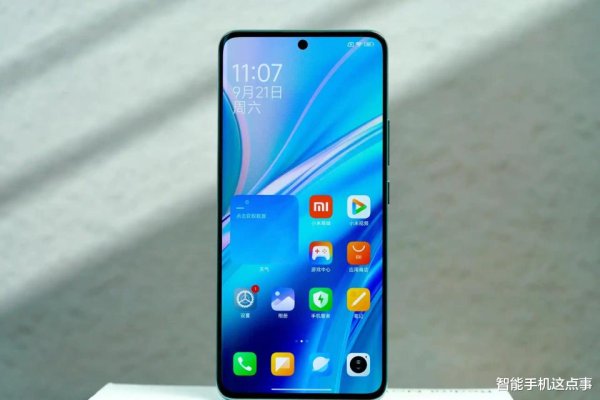 网上配资股票 红米Note15系列浮出水面: 对称双扬+直立长焦, 感觉要以下犯上